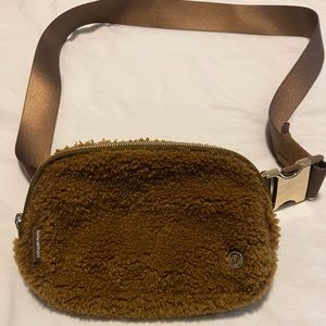 Lululemon Fleece Camel everywhere belt bag